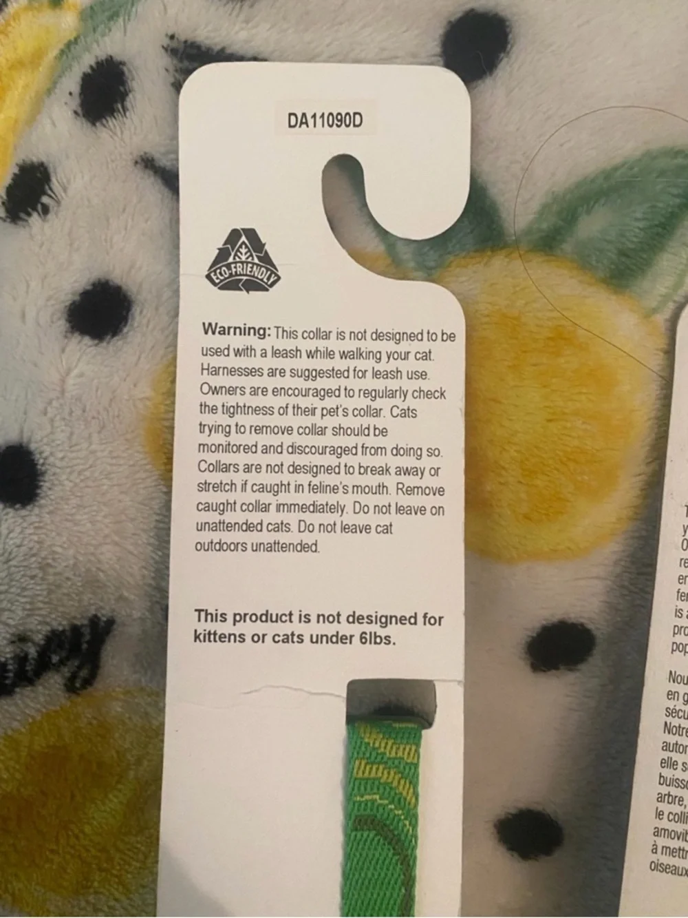 Petmate Eco-Friendly Green Cat Breakaway Collar & Aspen Pet Black Cat Collar